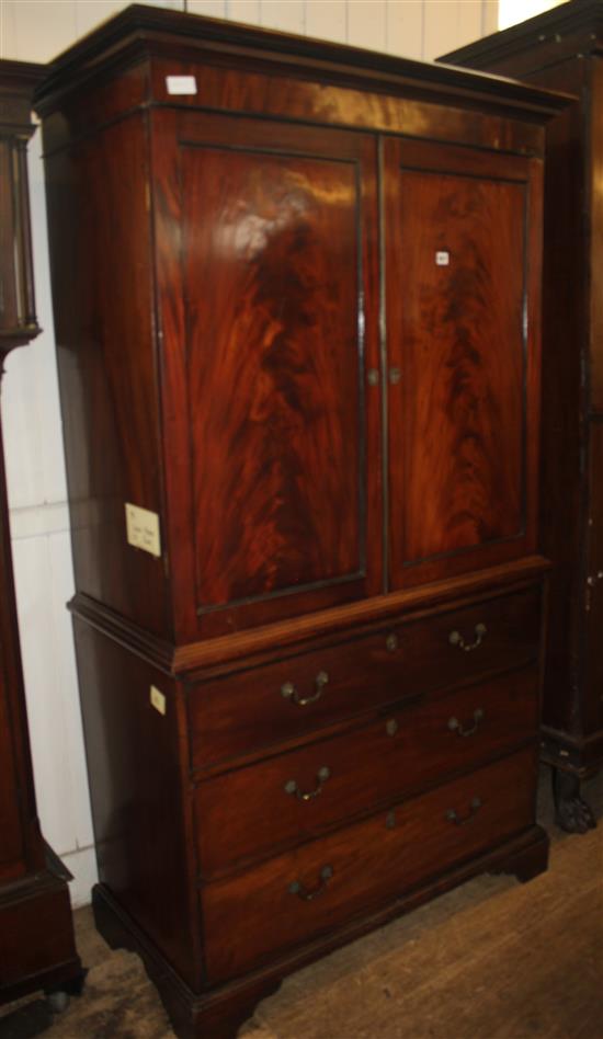 Mahogany linen press